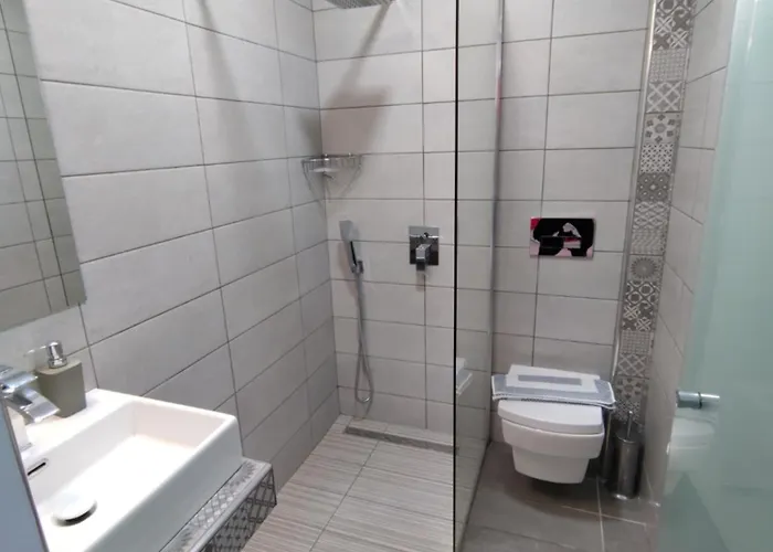 Celeste Deluxe Appart hôtel