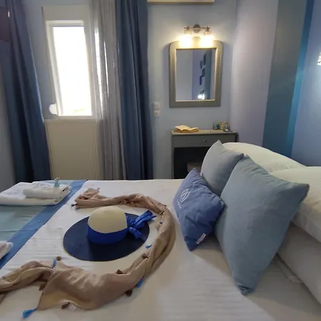 Lägenhetshotell Celeste Deluxe 4*