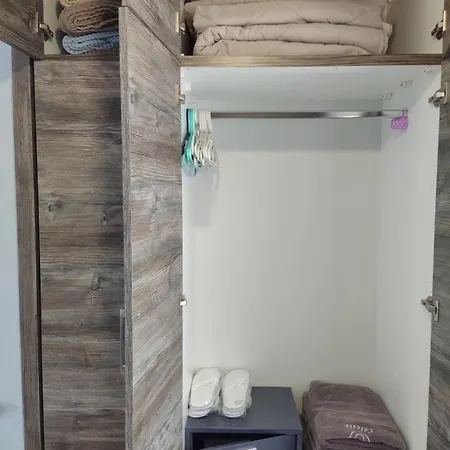 Celeste Deluxe Lägenhetshotell 4*