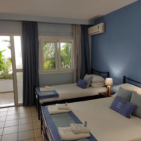 Celeste Deluxe Apartahotel