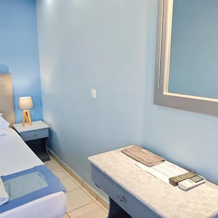 Celeste Deluxe Apartahotel