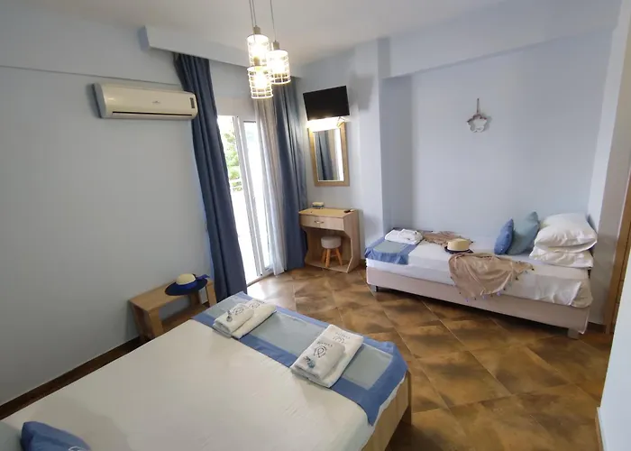 Celeste Deluxe Aparthotel